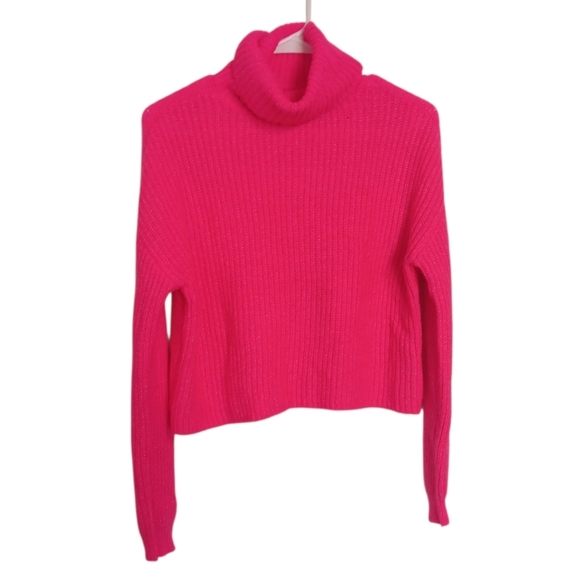 So Neon Pink Turtleneck Crop Sweater Size Extra Small - Picture 1 of 4
